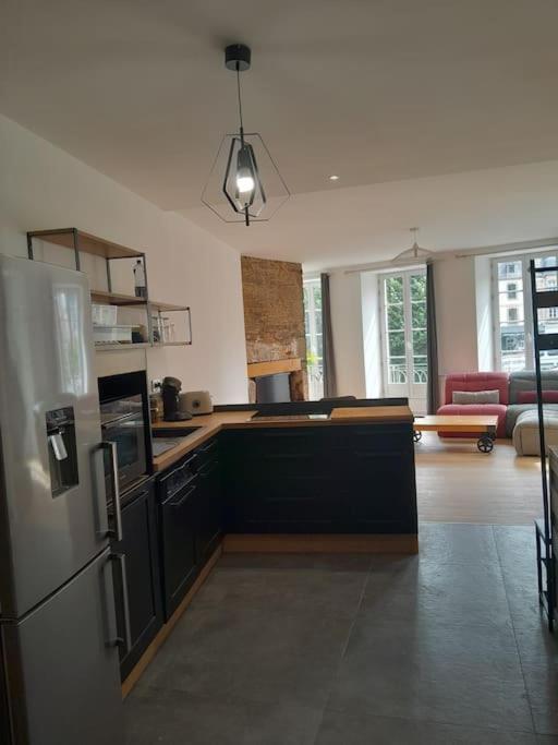 Appartement 75M2 Plein Centre Face A La Mairie Morlaix Buitenkant foto